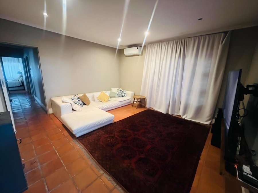 3 Bedroom Property for Sale in Wetton Western Cape